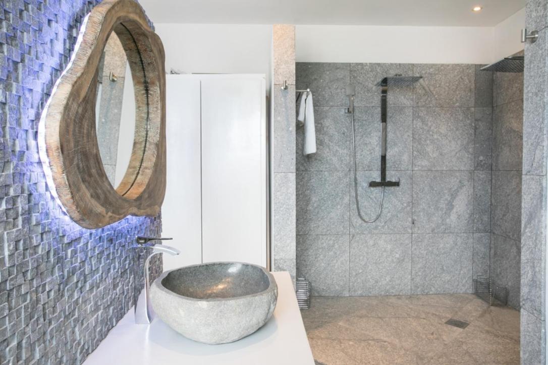 Villa Blue Lagoon Suite Apartment Lowlands Bagian luar foto