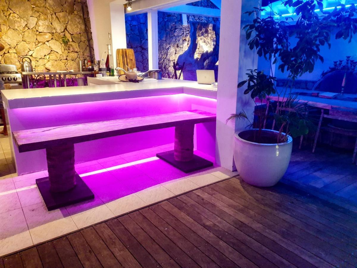 Villa Blue Lagoon Suite Apartment Lowlands Bagian luar foto
